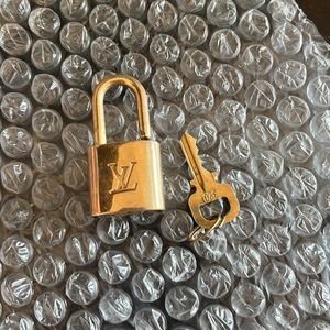 LV lock 320